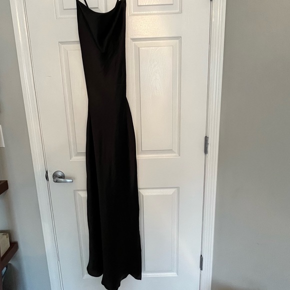 ASOS satin maxi dress in black (6) - Picture 4 of 7